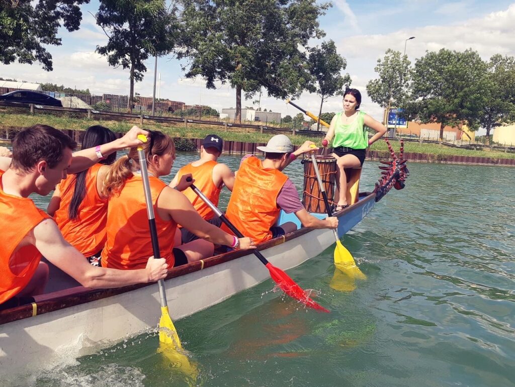 reims canoe kayak team buillding